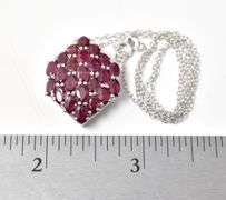 Bright Pink Stone Cluster Necklace in Sterling Silver 7.3grams 18inch