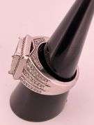 CERTIFIED BRAND NEW LADIES 14K WHITE GOLD AND DIAMOND RING