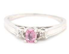 10kt White gold pink topaz ring
