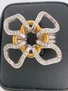 CERTIFIED BRAND NEW 18K WHITE AND YELLOW GOLD DIAMOND RING.