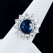 PLATINUM BLUE SAPPHIRE AND DIAMOND RING 8.06 C.T.W.