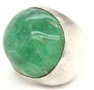 925 Sterling silver green stone ring