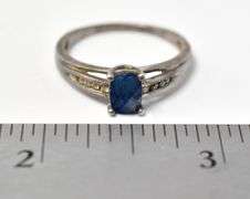 Small Blue Stone Ring in Sterling Silver 2.6grams Size 9
