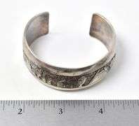South Western Designed Cuff Bracelet in Sterling Silver. 43.8 grams.
