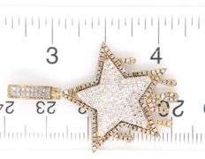 10kt Yellow gold cubic zirconia pendant