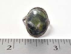 Small Green Patterned Stone Ring in Sterling Silver 3.3grams Size 5