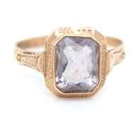 Vintage 14kt Yellow gold emerald cut amethyst ring