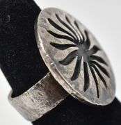 Spiraled Star Ring in Sterling Silver 9grams Size 5 1/2