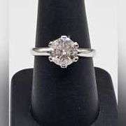 Ladies Sparkling 3.5 Ct VVs1 White E-F Simulated Lab Diamond Ring