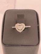 CERTIFIED 18K WHITE GOLD DIAMOND RING