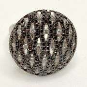 Hand made Italian 18K white gold  1.00 cttw black/white diamond pave disc ring