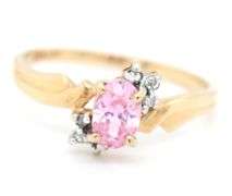 10kt Yellow gold pink topaz ring