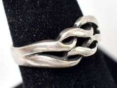 Wave Band Ring in Sterling Silver 4.6grams Size 6 3/4