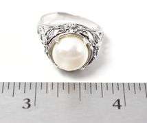 White pearl Ring with Floral Design in Sterling Silver 5.1grams Size 7.5
