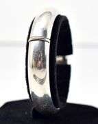 Hinged Bangle Bracelet in Sterling Silver. 21.2 grams.