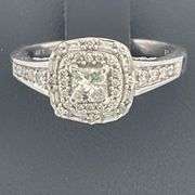CERTIFIED BRAND NEW LADIES DIAMOND RING