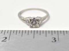 Dazzling Vintage Diamond Ring in 18K White Gold