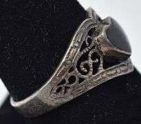 Onyx Heart Shaped Ring in Sterling Silver 3.2grams Size 8 3/4