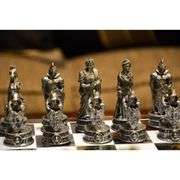 Roman Gladiators Coliseum Chess Set