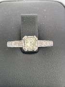 CERTIFIED BRAND NEW 14K WHITE GOLD DIAMOND ENGAGEMENT RING