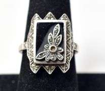 Unique Floral Ring with Onyx in Sterling Silver 7.5grams Size 7.5