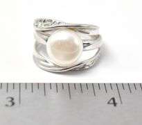 White Pearl Band Ring in Sterling Silver 5grams Size 5.5