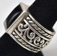 Wide Band Onyx Ring in Sterling Silver. Size 7. Weight 17.9 grams.
