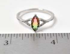 Beautiful Gradient Gemstone Ring in Sterling Silver 2.4grams Size 10 1/4