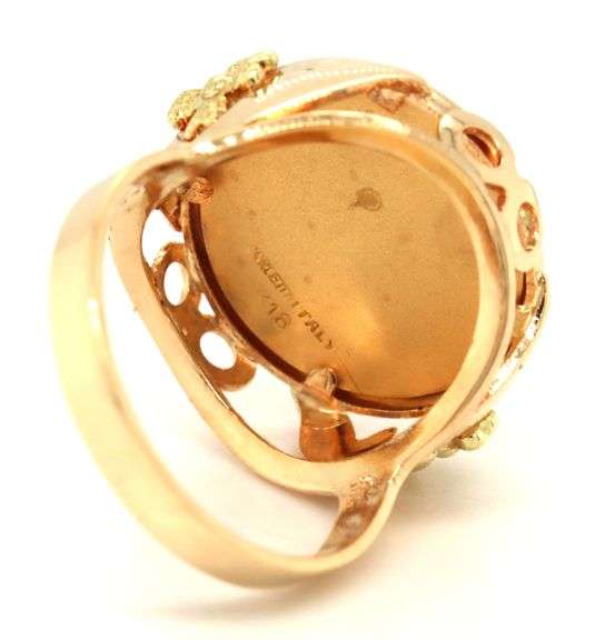 18kt Yellow gold Corletto lady Justice ring