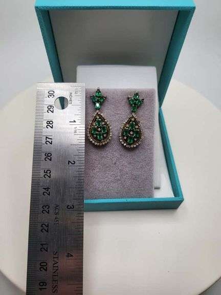 Extremely fine Victorian Emerald and diamonds earrings