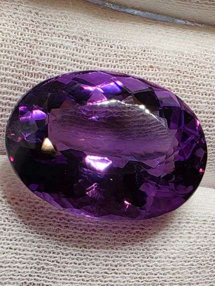 Halo flashing 24.55ct real unheated Bolivian Amethyst