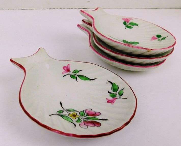 4 Vintage French Faience Oyster Shooters