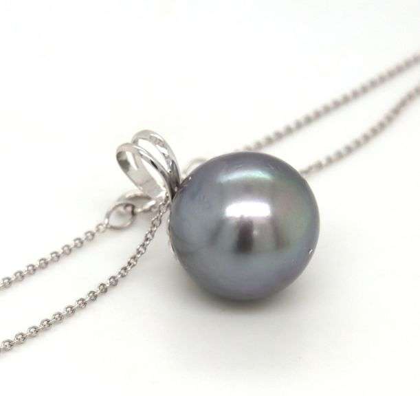 14kt White gold 14mm Tahitian pearl pendant on chain