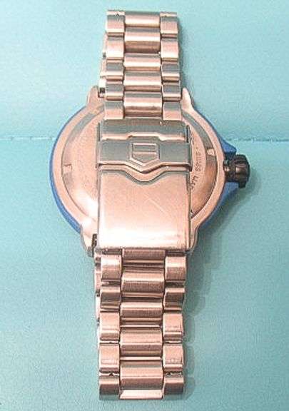 TAG HEUER MEN'S FORMULA 1 WATCH WITH RARE BLUE DIAL