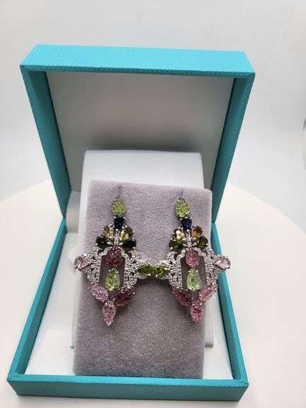 Extremely fine Victorian diamonds with sapphire earrings