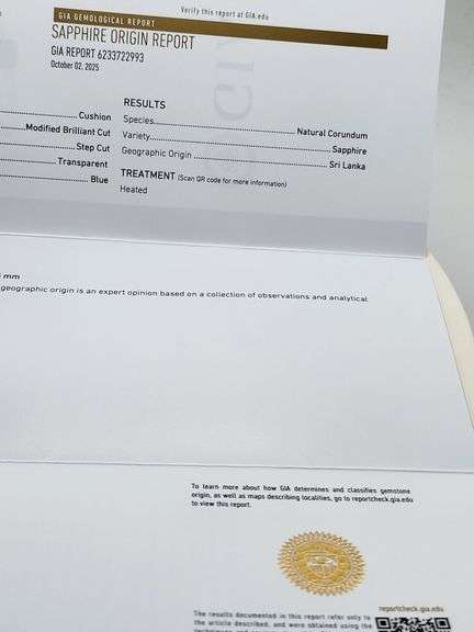 Very collectable GIA Certified 4.68 CT Sapphire