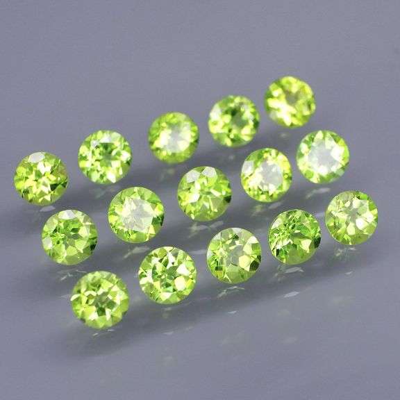 Superb 5.88ct high fire VS Peridot set -UNTREATED!!!