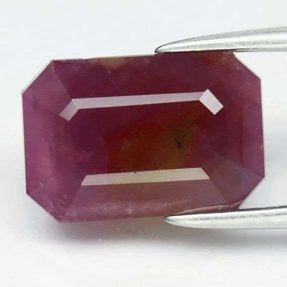 Simply incredible 4.54ct violet red unheated Ruby