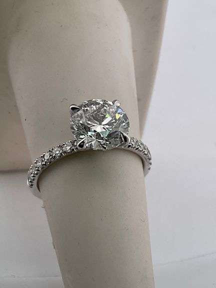 CERTIFIED BRAND NEW LADIES DIAMOND ENGAGEMENT RING. 14K WHITE GOLD 3.25 CATAR TOTAL