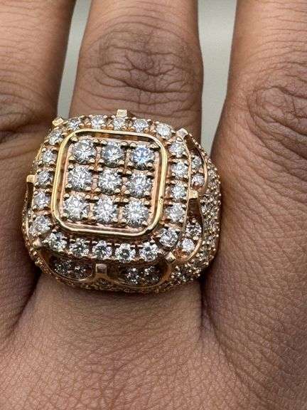 Magnificent Mens 14k Rose Diamond Ring.