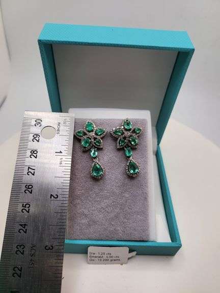 Very high quality hand made emerald and diamonds on silver earrings