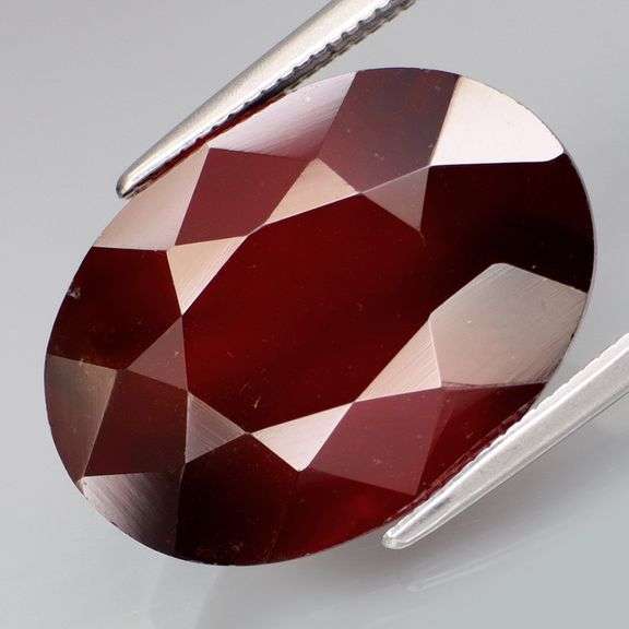 Huge! 14.82ct top burgundy red all natural Hessonite Garnet!