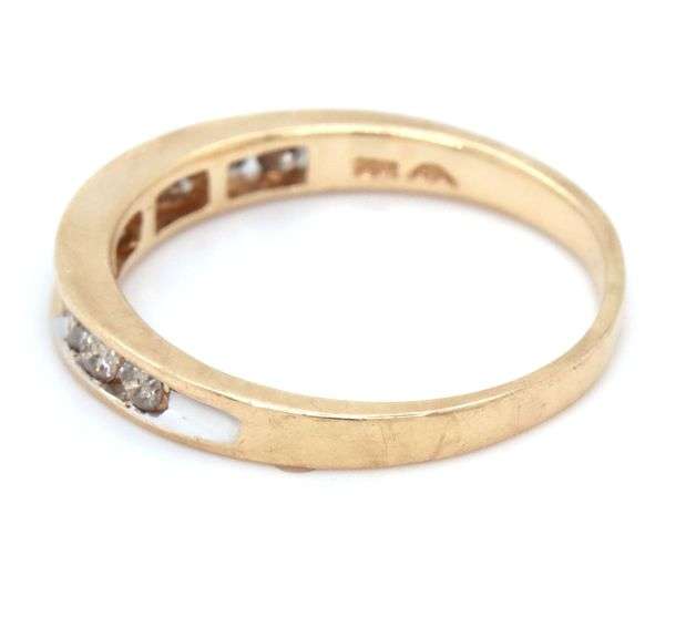 10kt Yellow gold diamond band