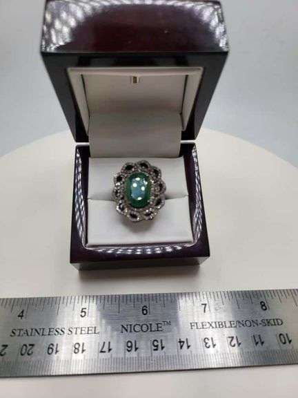 Extremely fine Victorian Emerald and diamonds ring