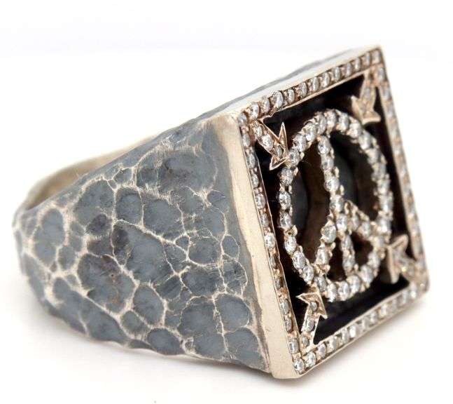 925 Sterling silver Hammered diamond peace ring