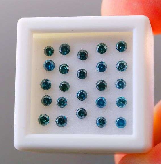 High fire! 1.04ct set of round brilliant cut Diamonds
