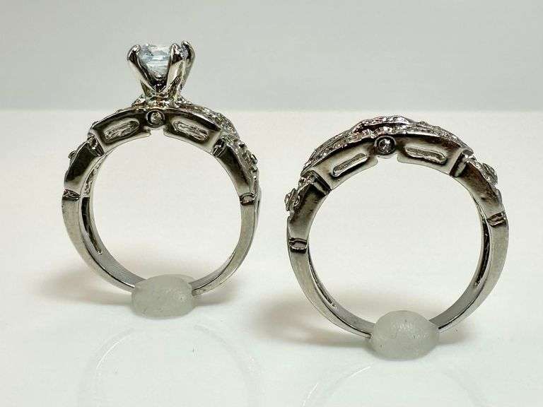 Dazzling 14 Kt Gold Plate 2 Band 1.5 Ct White Ice Blue Lab Simulated Diamond Ring Set