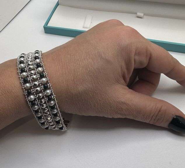 Elegant 14KT White Gold Pearl and Onyx Bracelet