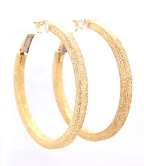 14kt Yellow gold textured hoop earrings