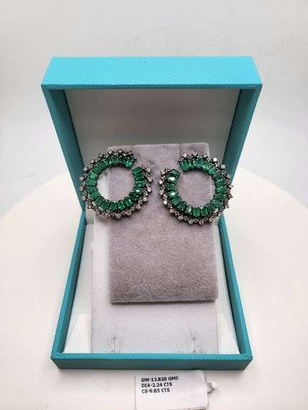 Very high quality hand made emerald and diamonds on silver earrings